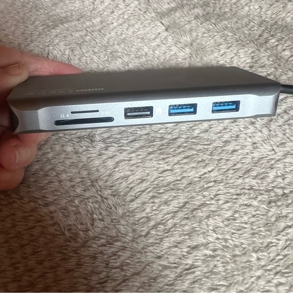 Falwedi USB C Docking Station - Picture 4 of 6